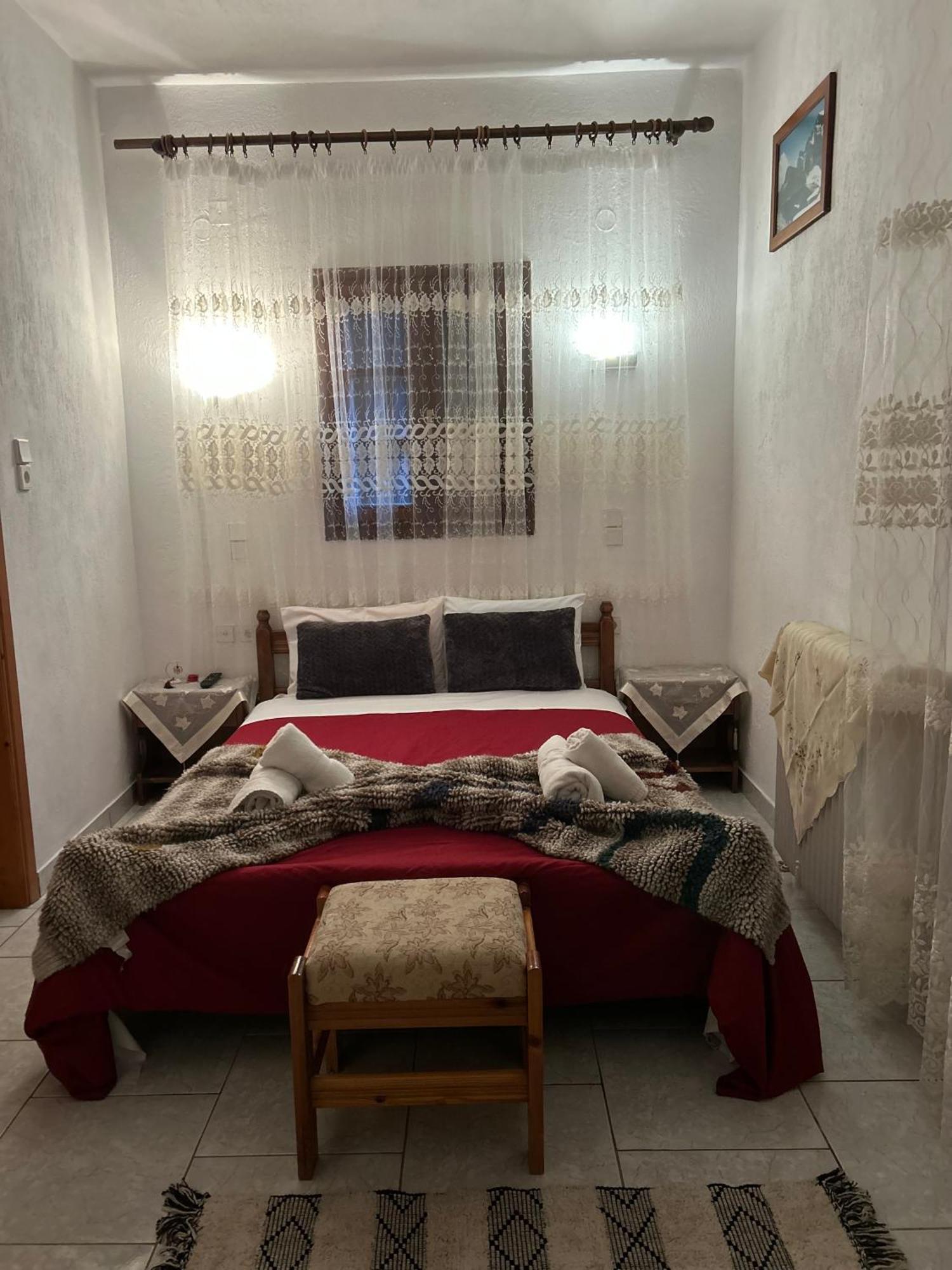 Karpouzis Guesthouse 维科斯 外观 照片
